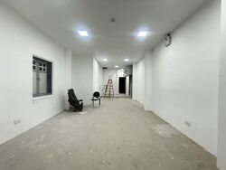 Tessensohn Road (D8), Shop House #582817601